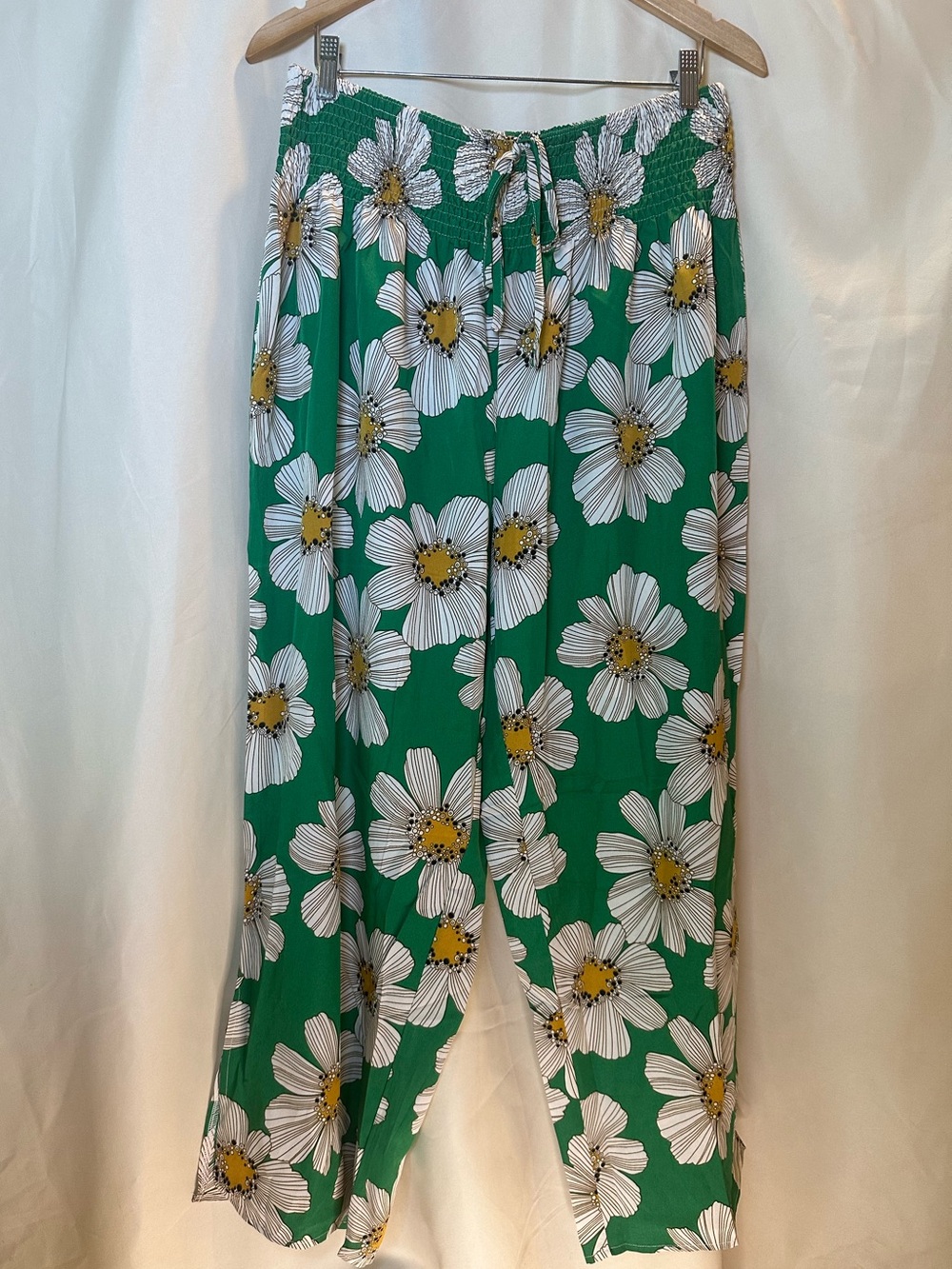 Green daisy flowy culotte Wide-Leg smocked waist Pants with split seam legs